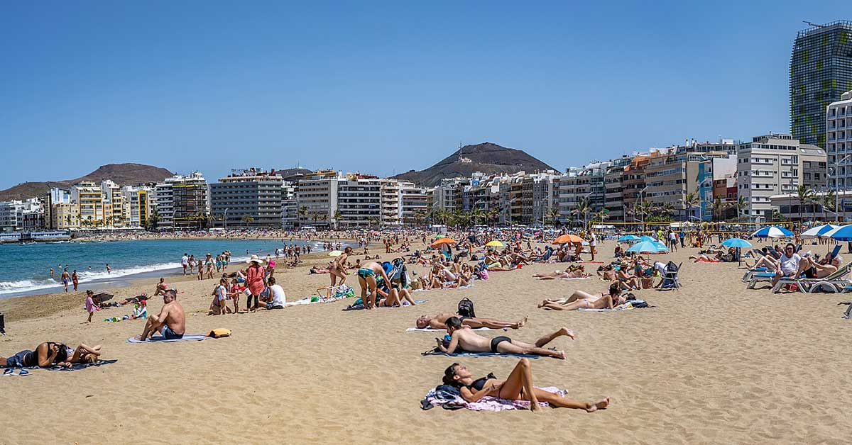 best hot water beaches in spain