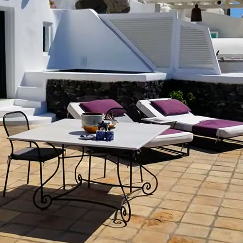 Best Luxury Hotels in Santorini