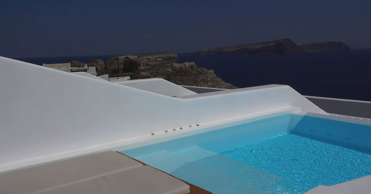 Best Luxury Hotels in Santorini