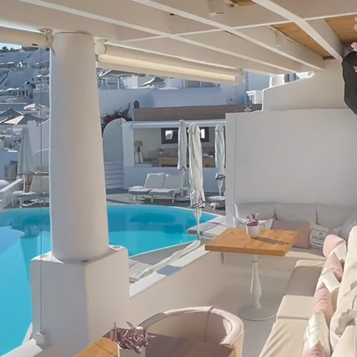 Best Luxury Hotels in Santorini