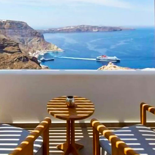 Best Luxury Hotels in Santorini
