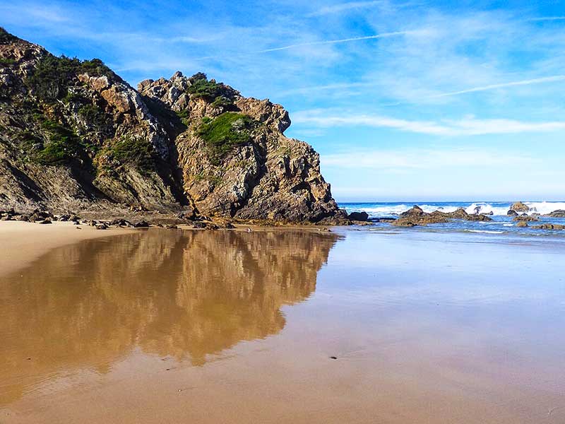 Praia do Amado Carrapateira, Costa Vicentina Itinerary
