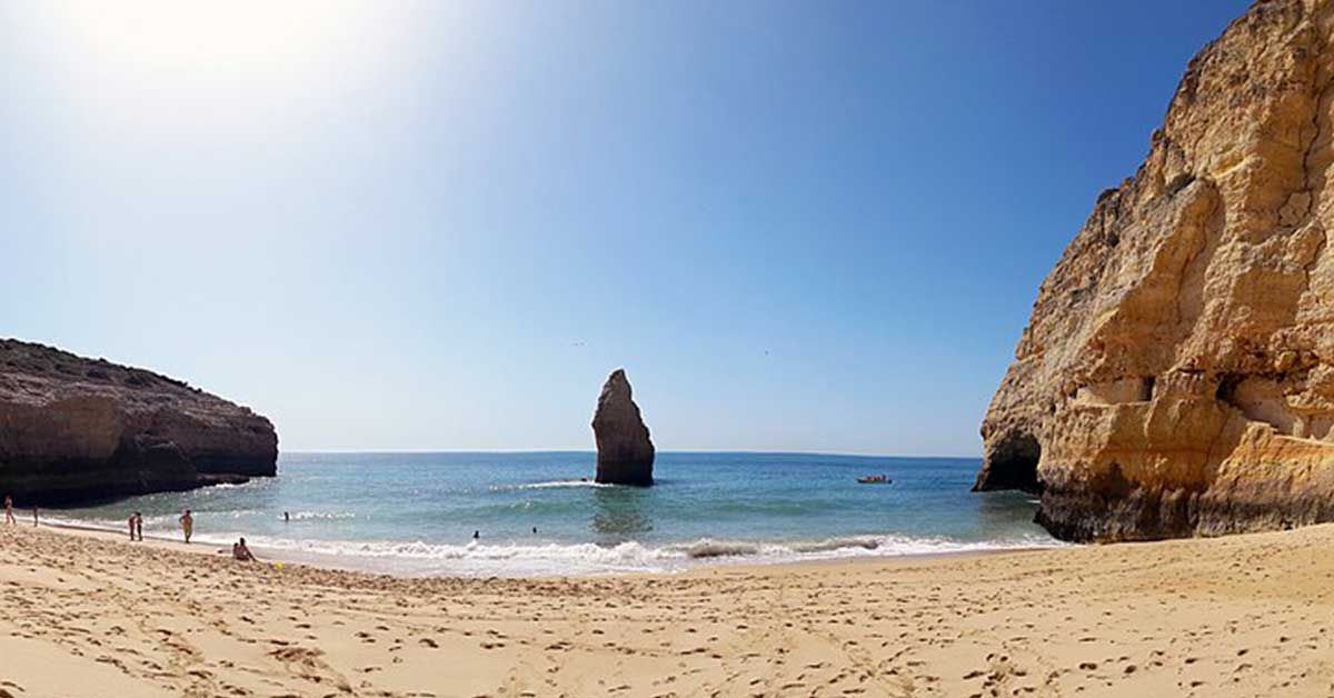 Hidden beaches in Portugal - Carvalho Beach