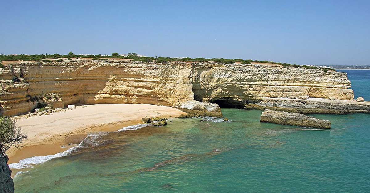 Hidden beaches in Portugal - Barranco Beach