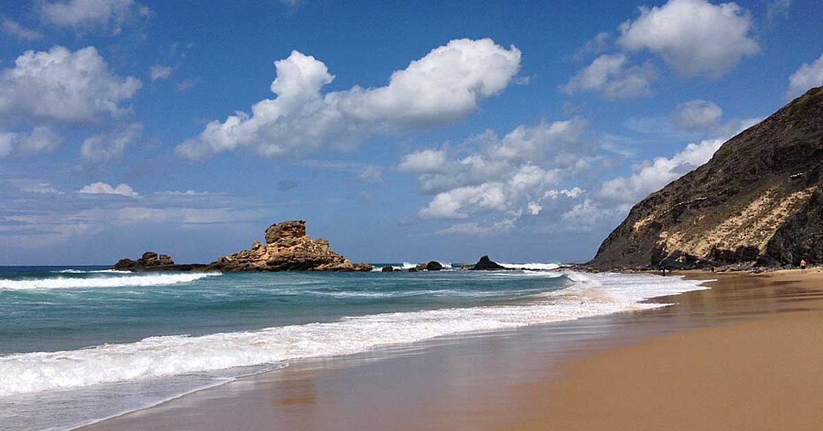 Hidden beaches in Portugal - Cordoama Beach