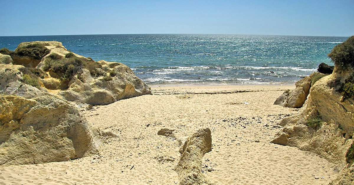 Hidden beaches in Portugal - Galé Beach