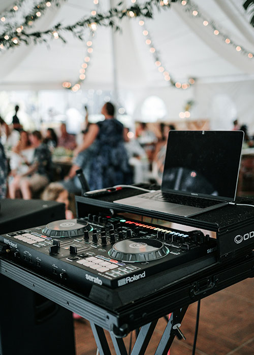 how to organize a wedding