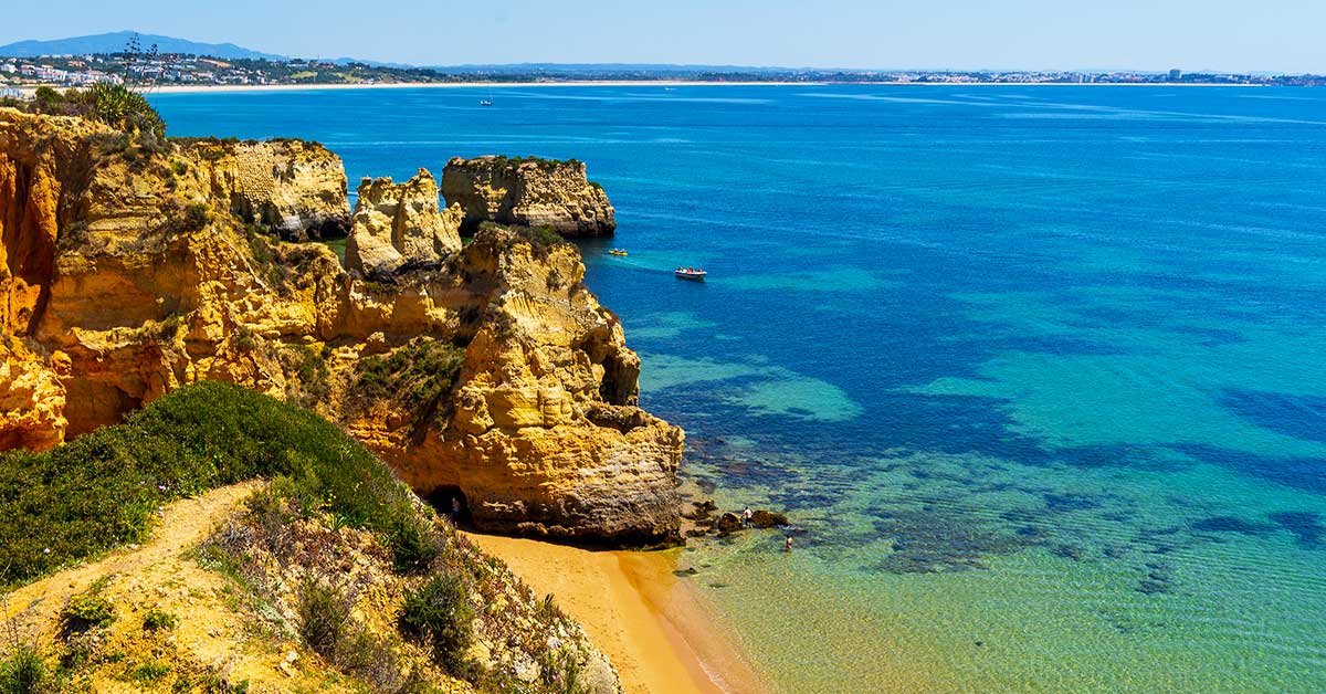 Best Time to Visit Algarve