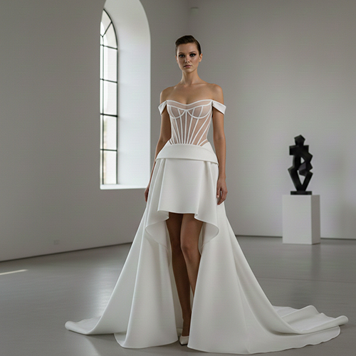 Wedding Dress with Visible Corsetry - Trends 2026