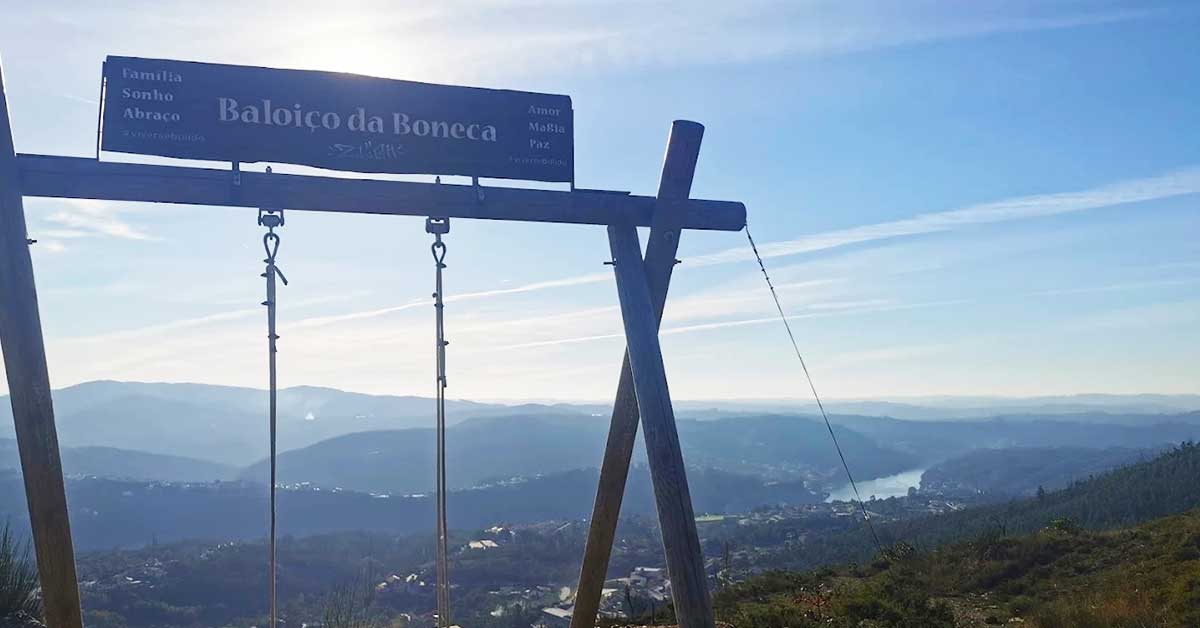 Miradouro da Boneca, with a view over Vila do Gerês