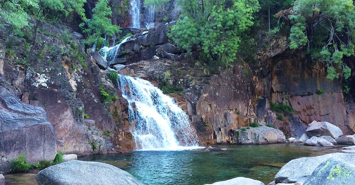 Cascata do Tahiti, also known as Cascata da Fecha de Barjas