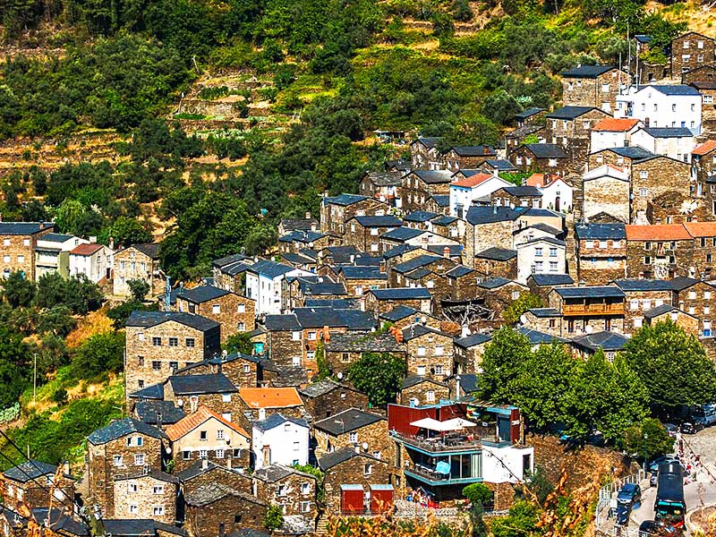 aldeia com as casas de xisto Piódão winter Portugal