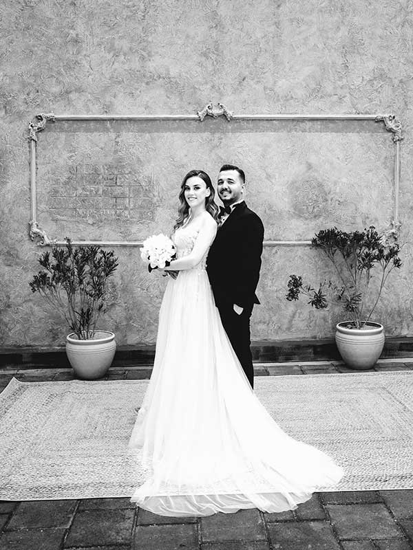 destination weddings in Portugal - Couple's moment in Alentejo