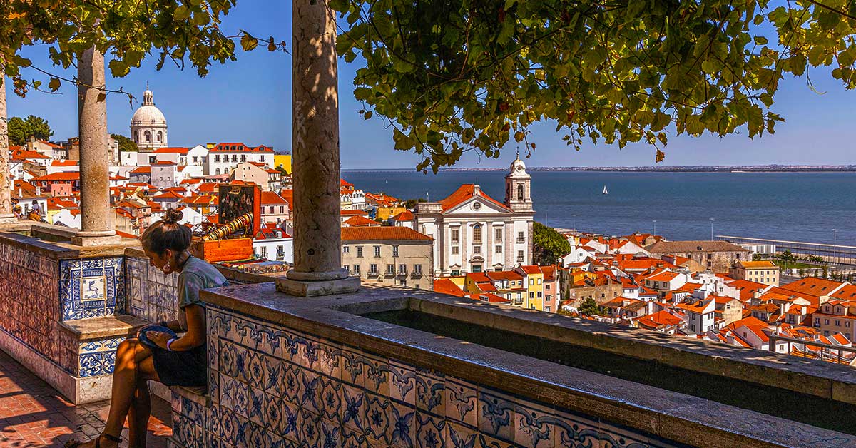 Miradouro de Santa Luzia, Alfama