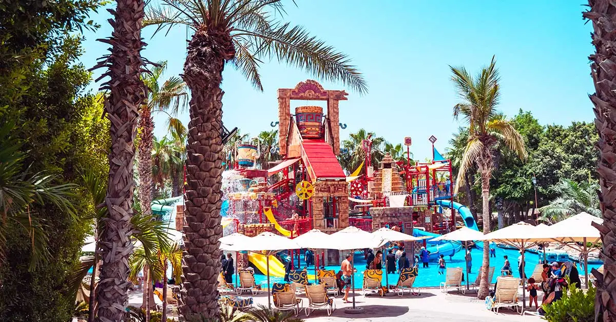 Dicas para visitar parques aquáticos em Portugal com crianças e família