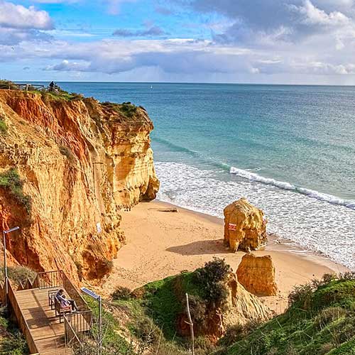 Praias escondidas em Portugal - Praia do Amado