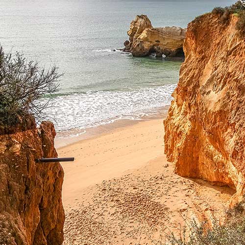 Praias escondidas em Portugal - Praia do Amado