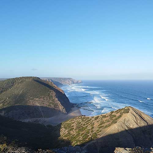Praias escondidas em Portugal - Praia da Barriga
