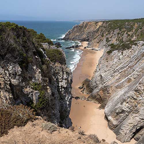 Praias escondidas em Portugal - Praia da Adraga