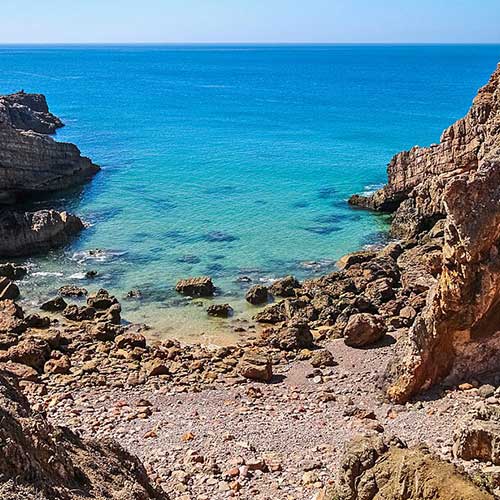 Praias escondidas em Portugal - Praia da Ingrina